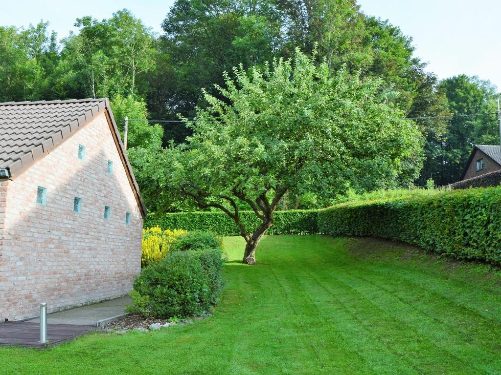 Modern Holiday Home In Stavelot With Fireplace Dış mekan fotoğraf