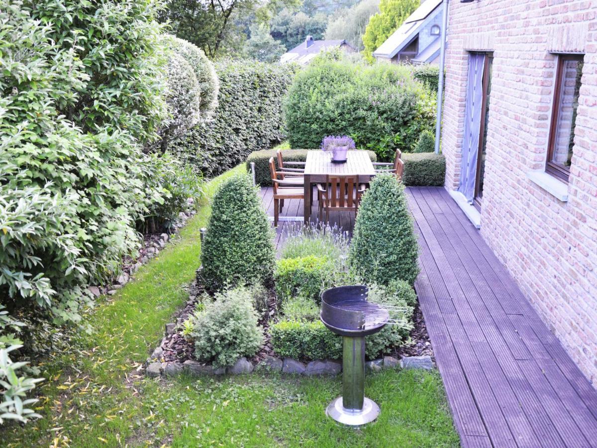 Modern Holiday Home In Stavelot With Fireplace Dış mekan fotoğraf